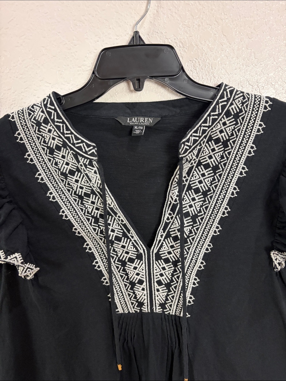 Lauren Ralph Lauren Black Top with White Embroidered Yoke,size XL - Picture 6 of 17
